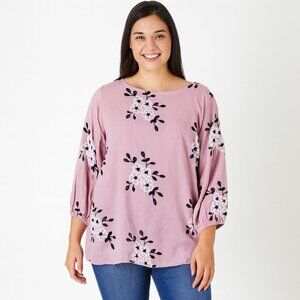 Kindred Top Size 3X Pink with Floral Embroidery Pullover 3/4 Sleeve